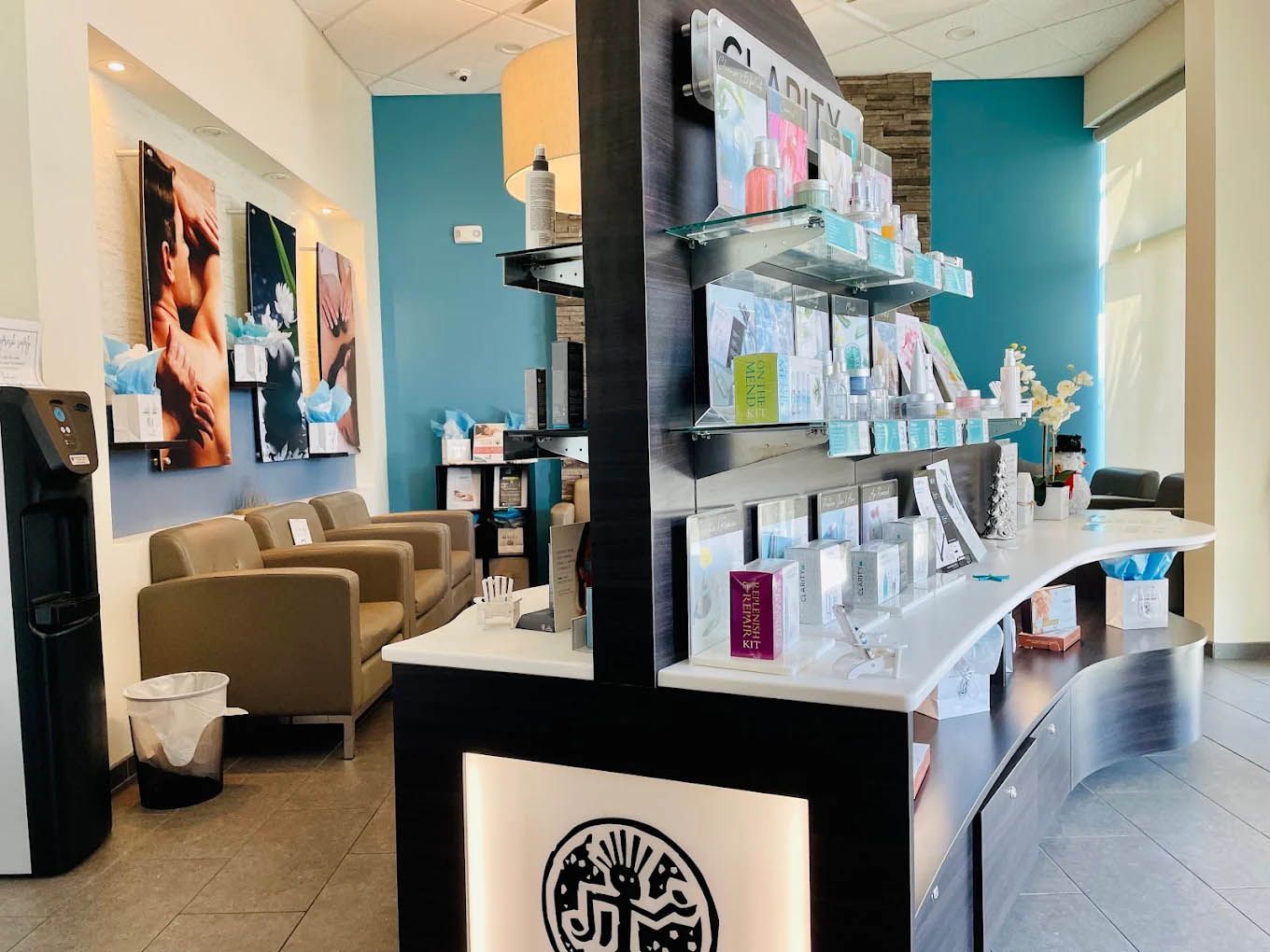Hand & Stone Massage and Facial Spa
