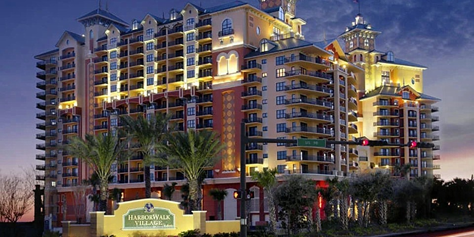 HarborWalk Village on Destin Harbor, home to Nonna's Ristorante