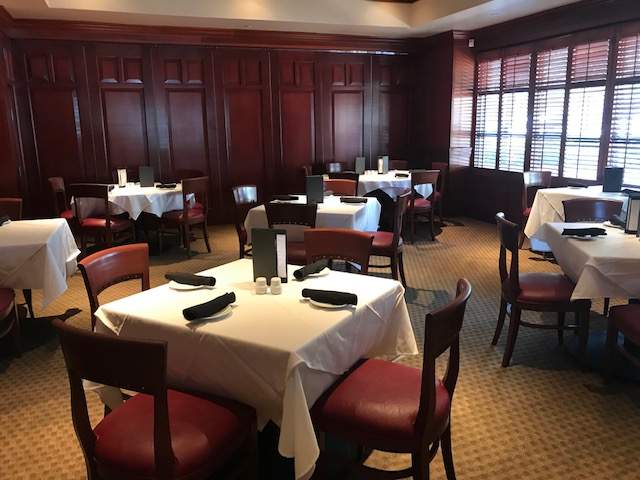 Napa private dining room at the Fleming's Sandestin location on Grand Boulevard
