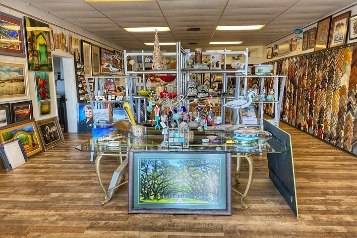 Marty Campbell Gallery and Frame Shop storefront in Gulf Breeze, Florida