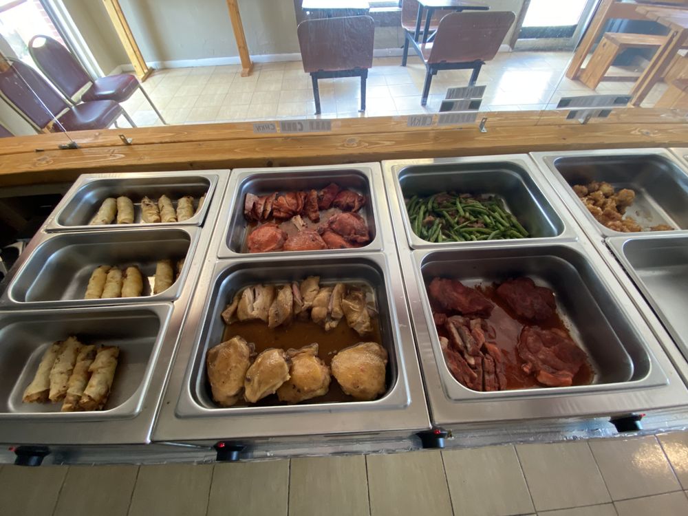 Interior view of Imperial Kho Palace restaurant in Bonifay, Florida