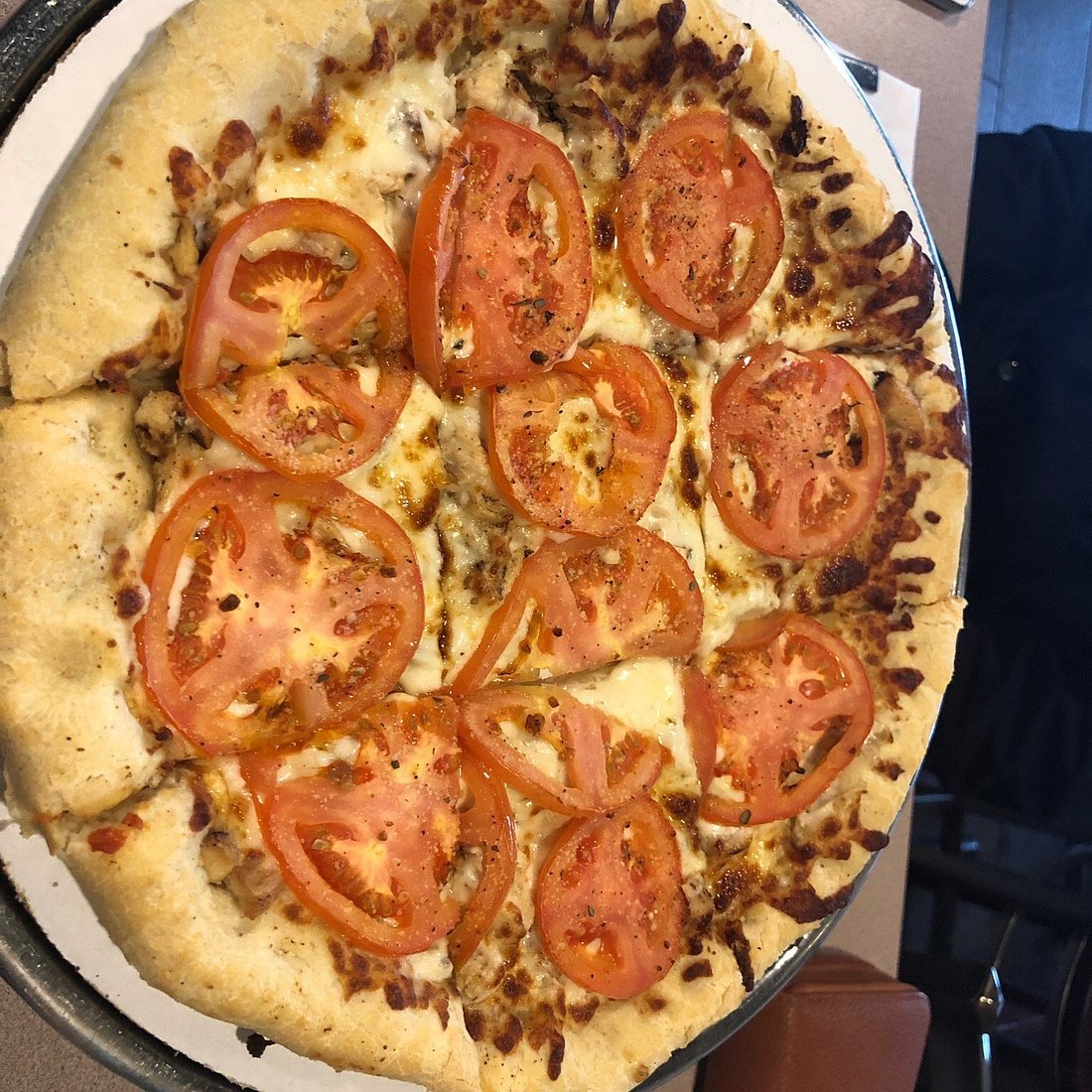 Interior of Santino's Pizza & Grinders in Gulf Breeze