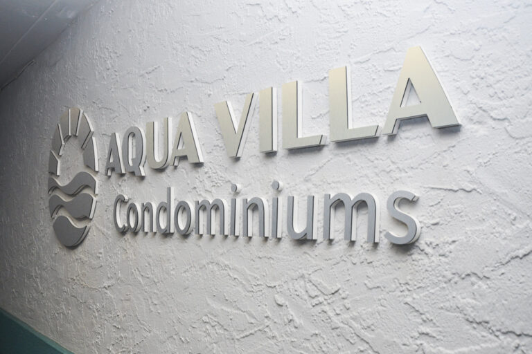 Aqua Villa