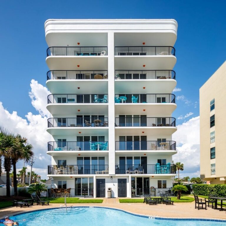 Dune Pointe