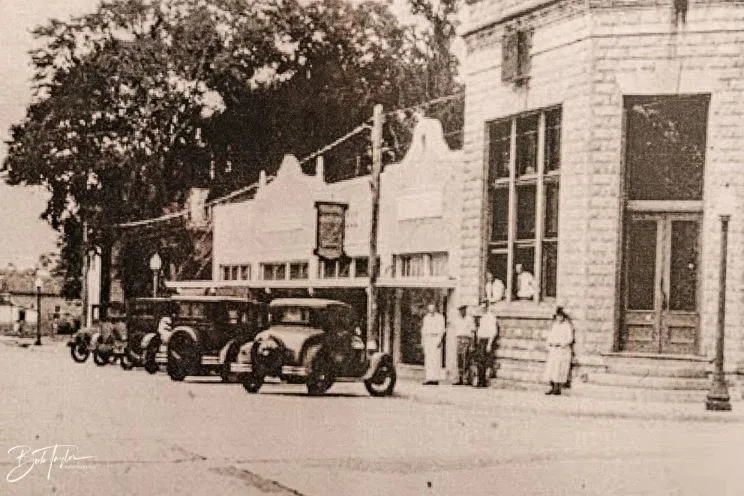 The Grocery Kitchen & Taproom