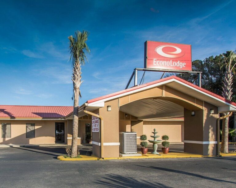 Econo Lodge DeFuniak Springs I-10