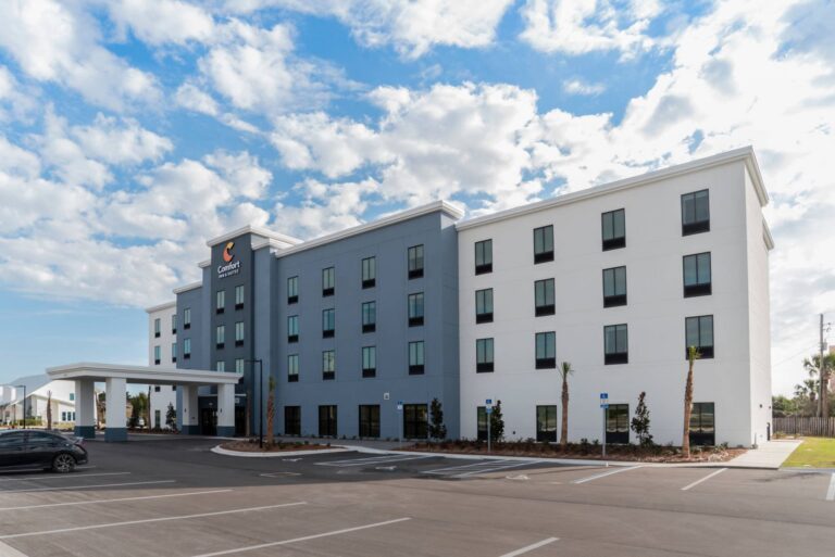 Comfort Inn & Suites Panama City Beach – Pier Park Area