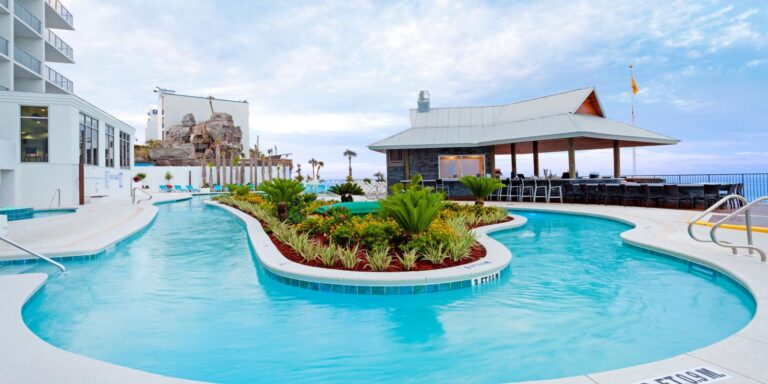 Holiday Inn Express & Suites Panama City Beach – Beachfront