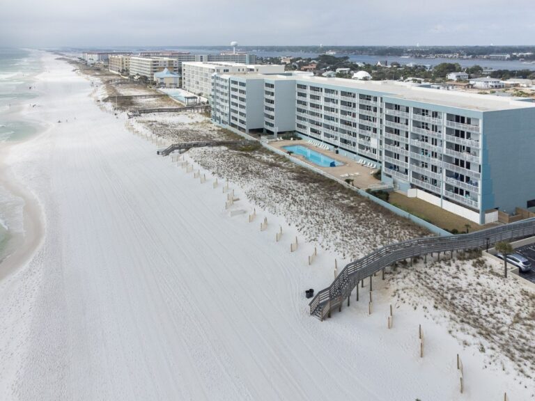 Islander Beach Resort